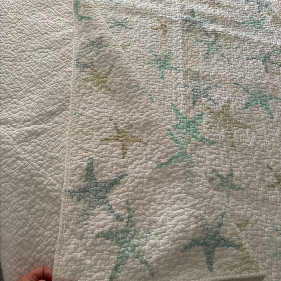 Starfish Quilted Coastal Bedspread White with Aqua & Light Blue Stars 60” x 80” - Picture 3 of 5